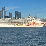 Norwegian Sun on the Hudson River