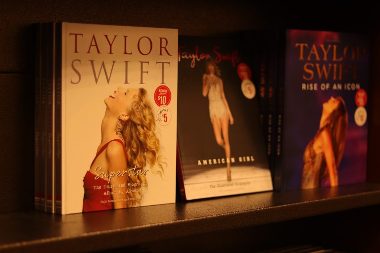 Taylor Swift Photo Book